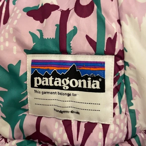 Patagonia girls Ski Jacket - Purple and Light Pink - Picture 8 of 15